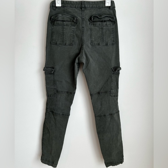 H&M Women’s Skinny Cargo Pants Army Green Size 6 - Picture 2 of 3